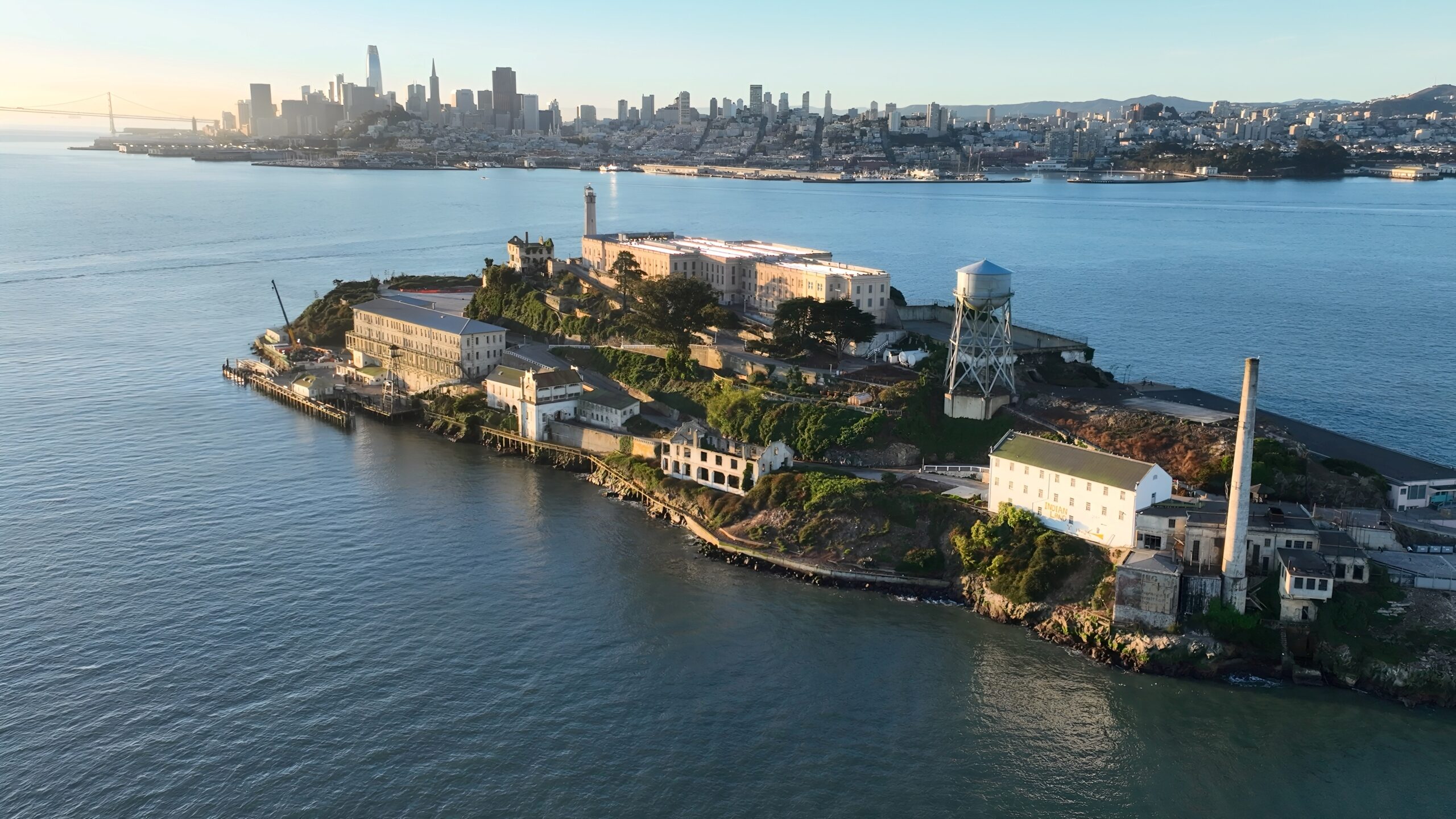 alcatraz-evening-tour-north-beach-walking-tour